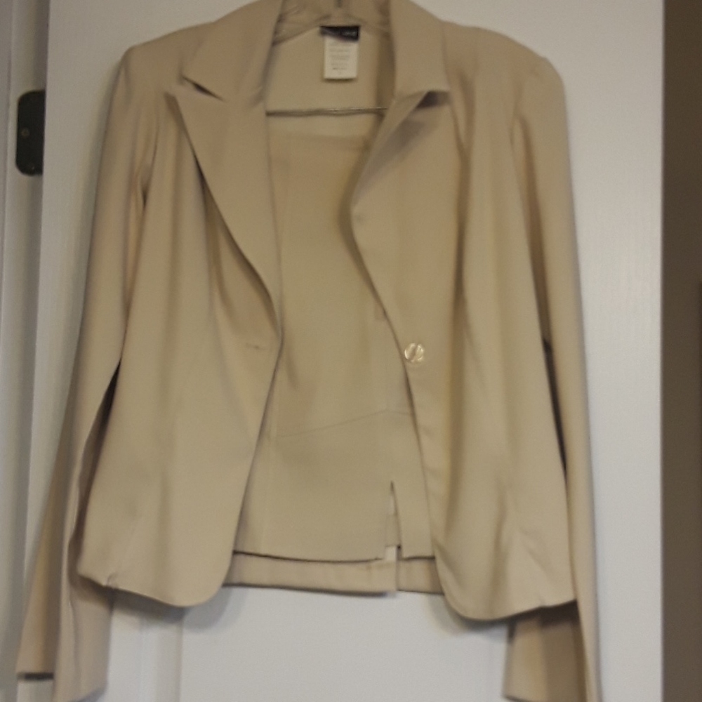 Womens skirt suit